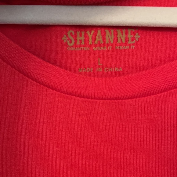 Lace Bell sleeve top - Picture 4 of 5